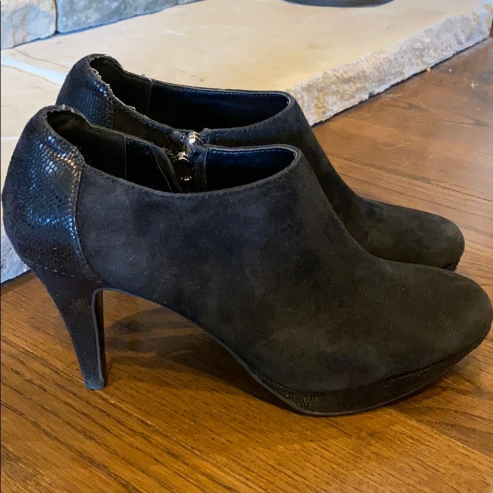 Bandolino Suede Booties